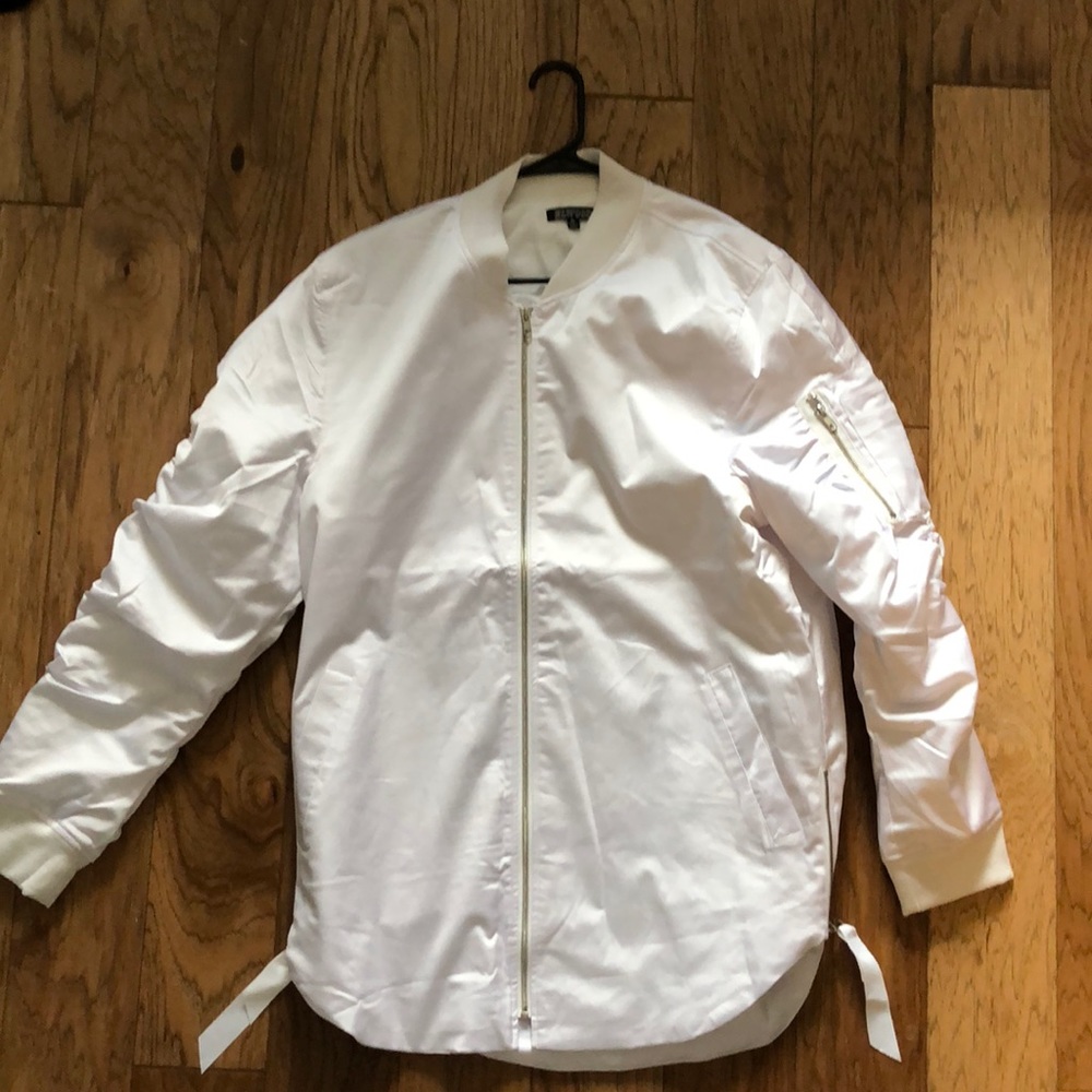 Elwood Clothing Bomber White